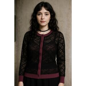 Snapfront Plum‎ w black lace overlay Cardigan XL preppygoth witchy dark moody